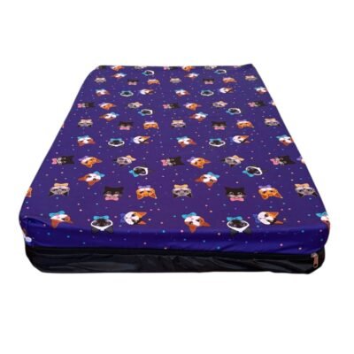 COLCHONETA AZUL OSCURO ESTAMPADA